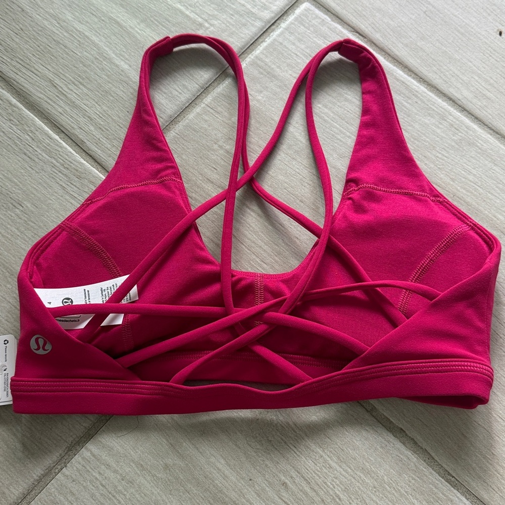 Lululemon Nulu Strappy Scoop Neck Bra size 8